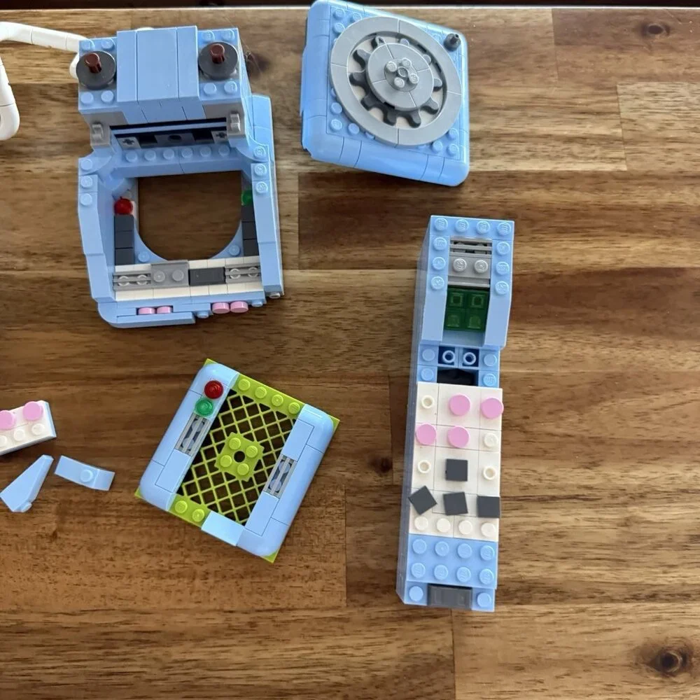Lego Creator Pieces Blue Telephone.‎ INCOMPLETE SET / MISSING PIECES - AS IS